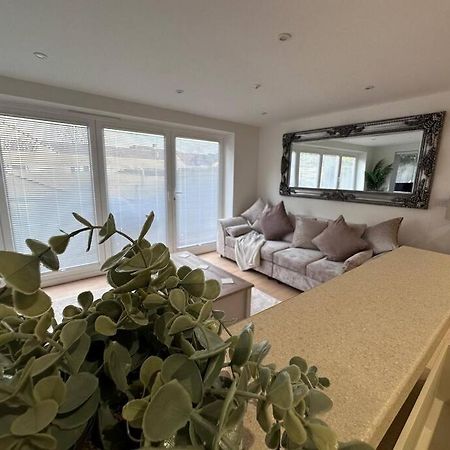 2Bed Ground Floor Flat + Garden Apartment Sunningwell Bagian luar foto