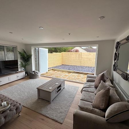 2Bed Ground Floor Flat + Garden Apartment Sunningwell Bagian luar foto